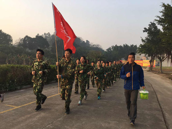 情人节，金艾陶撒的这狗粮，我干了！