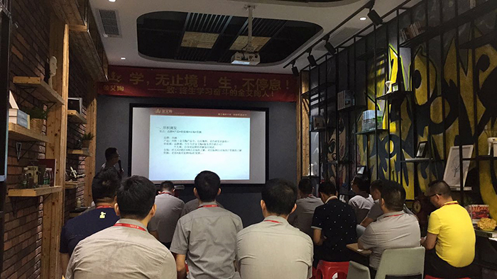 陶瓷一线品牌金艾陶瓷砖“如何快速向新客户介绍公司和服务”演讲比赛圆满结束