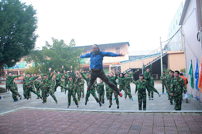 2017年2月13-15日，金艾陶“虎狼道”户外拓展训练圆满结束